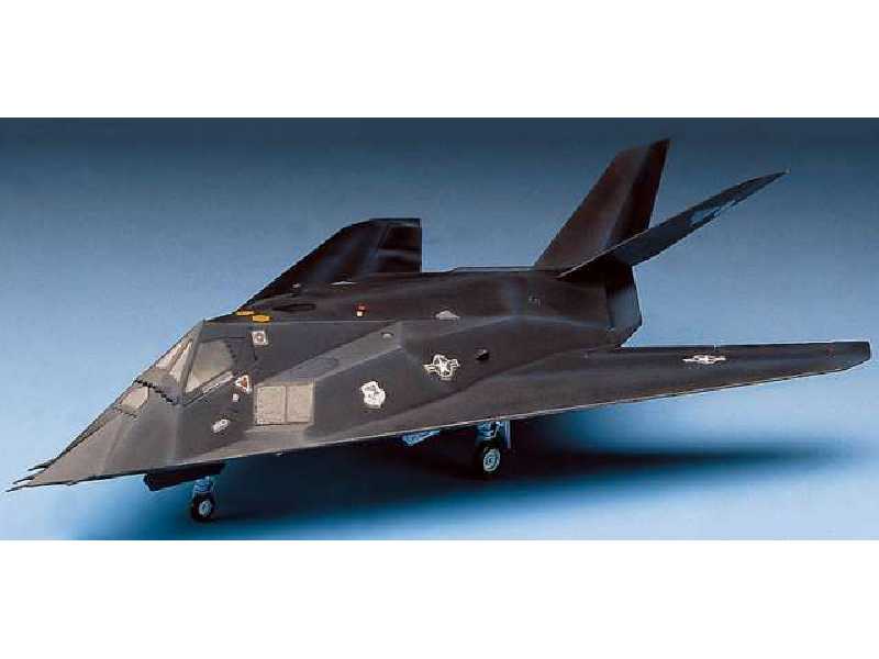 F-117A STEALTH Fighter/Bomber - image 1