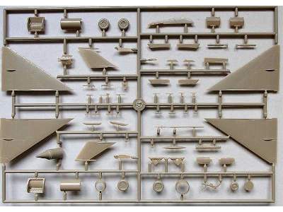 MiG-21RF (Limited Edition) - image 2
