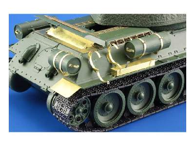 T-34/85 1/35 - Academy Minicraft - image 4