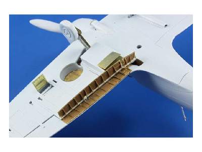 Spitfire Mk. I landing flaps 1/48 - Airfix - image 2