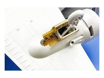 C-45F exterior 1/48 - Icm - image 6