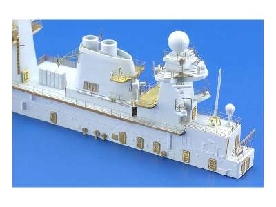 HMS Illustrious superstructure 1/350 - Airfix - image 6