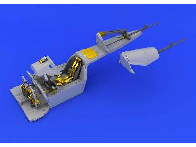 Fw 190F-8 cockpit 1/32 - Revell - image 5