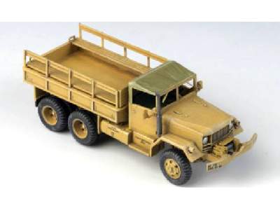 U.S. M35 2.5ton Cargo Truck - image 2
