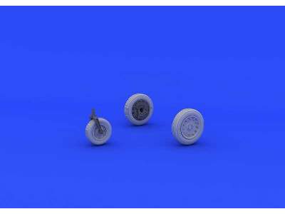 A-4E/ F wheels 1/48 - Eduard - image 2