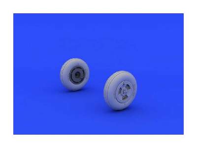 Spitfire Mk. XVI wheels - 3 spoke 1/48 - Eduard - image 6