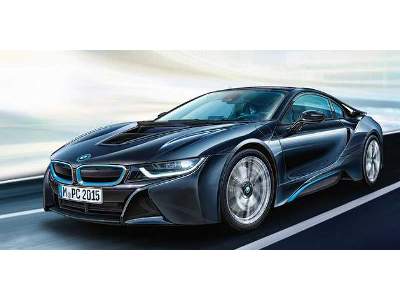 BMW i8 - image 1