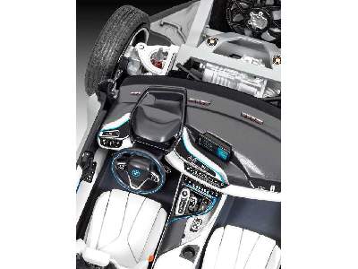 BMW i8 - image 2