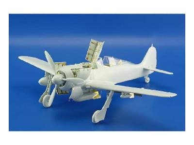 Fw 190F-8 armament 1/32 - Revell - image 2