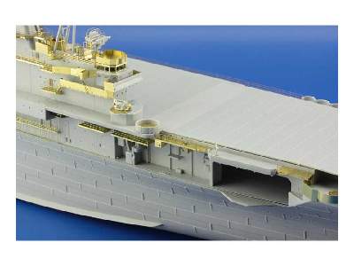 USS CV-5 Yorktown part 3 superstructure 1/350 - Merit - image 10