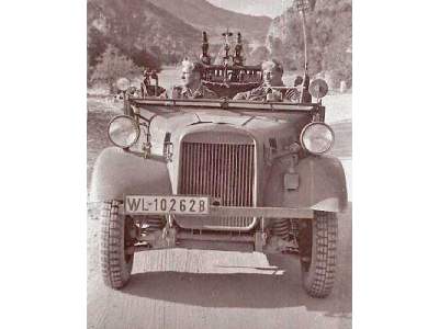 Model: Kfz.4 Truppenluftschutzkraftwagen - A.A. motor vehicle - image 20