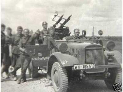 Model: Kfz.4 Truppenluftschutzkraftwagen - A.A. motor vehicle - image 21