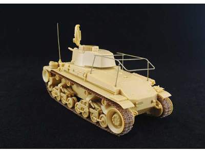 Panzerbefehlswagen 35(t) - image 12