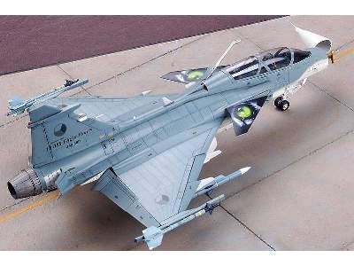 Jas-39B/D Gripen - image 6