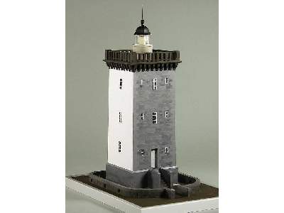 Kermorvan Lighthouse  - image 2
