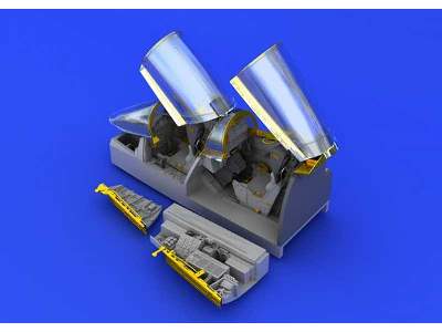 F-4J cockpit 1/48 - Academy - image 1