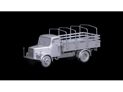 KHD S3000, WWII German Army Truck - image 2