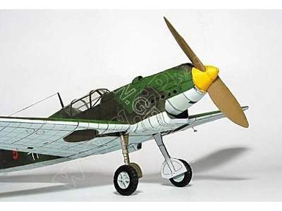 Me 109B - image 2