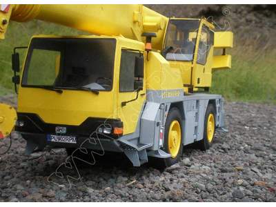 LIEBHERR  LTM 1040. - image 2