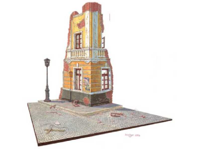 Diorama Ruined house - image 1