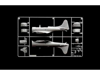 SBD-5 Dauntless - image 10