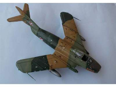 Mig-17F Fresco - image 2