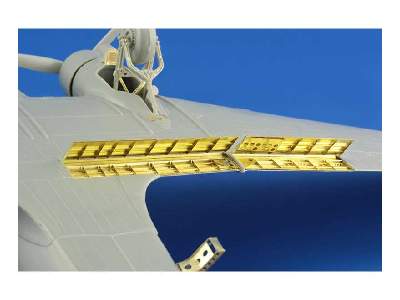 AC-47 Gunship landing flaps 1/48 - Revell - image 3