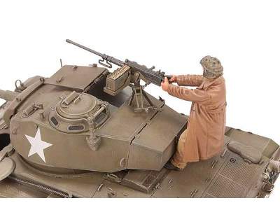 U.S. WWII M24 Chaffee Light Tank - image 5