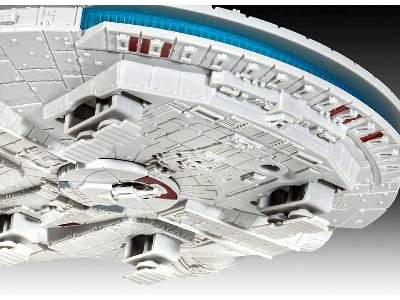 STAR WARS Millennium Falcon - image 2