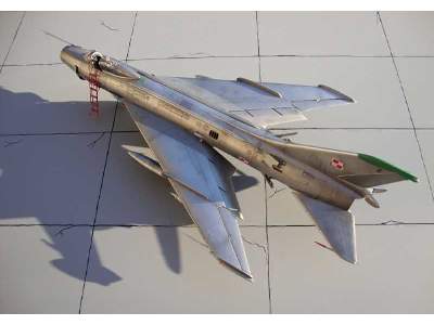 Su-7BKL Fitter - image 3