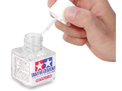 Tamiya Cement For Plastic Modeling - 40 ml - image 1