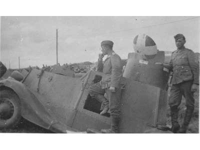 FAI-M (Ford-A Izhorskiy) Armoured Car - image 16