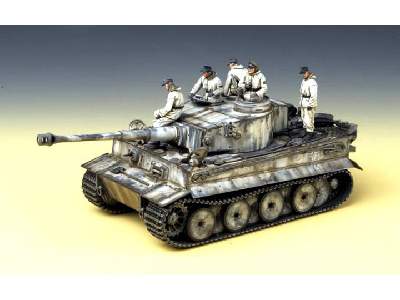PzKpfw VI Tiger I, SdKfz 181 w/figures - Limited Edition - image 1