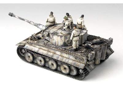 PzKpfw VI Tiger I, SdKfz 181 w/figures - Limited Edition - image 2