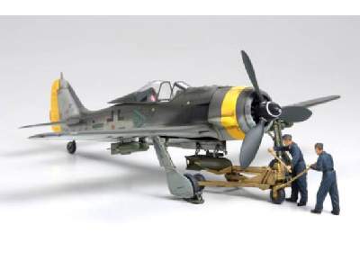 Focke-Wulf Fw190 F-89 - w/Bomb Loading Set - image 1