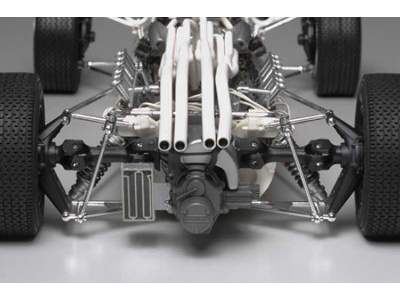 Honda RA273 - w/Photo-Etched Parts - image 4