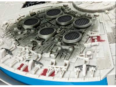 Millennium Falcon - image 3