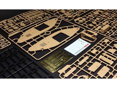 British Mk.V heavy tank (male) - image 11