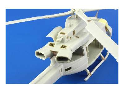 UH-1Y 1/48 - Kitty Hawk - image 6