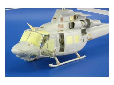 UH-1Y 1/48 - Kitty Hawk - image 11