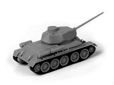 Soviet Medium Tank T-34/85 - image 3