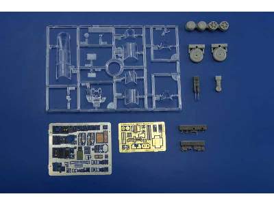 SBD-5 Dauntless 1/48 - image 13