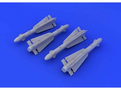 AIM-4D 1/48 - image 2