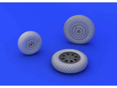 P-39 wheels early 1/48 - Eduard - image 3