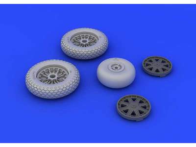 P-39 wheels early 1/48 - Eduard - image 4