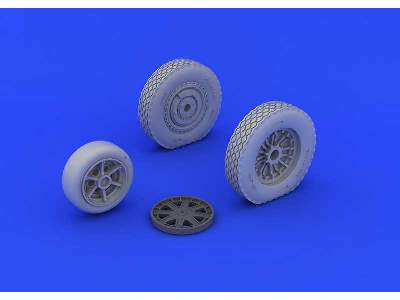 P-39 wheels late 1/48 - Eduard - image 3