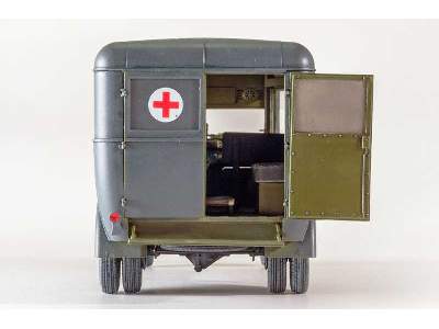 Gaz-03-30 Ambulance - image 41