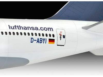 Boeing 747-8 Lufthansa Fanhansa Siegerflieger - image 3