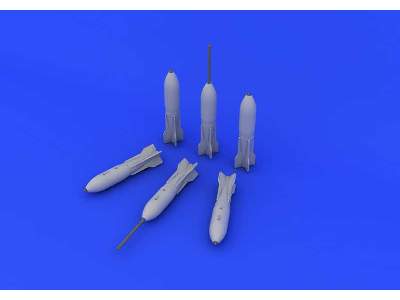 M117 bombs late 1/72 - image 2