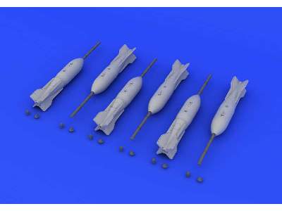 M117 bombs late 1/72 - image 3